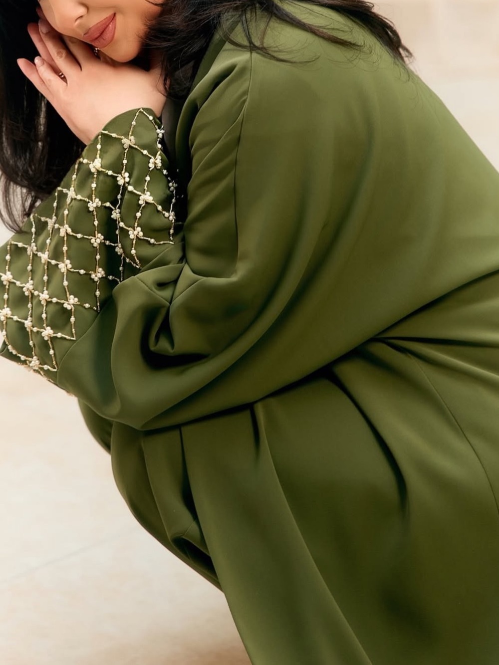 Olive Green Embellished Sleeveu Women's Abaya